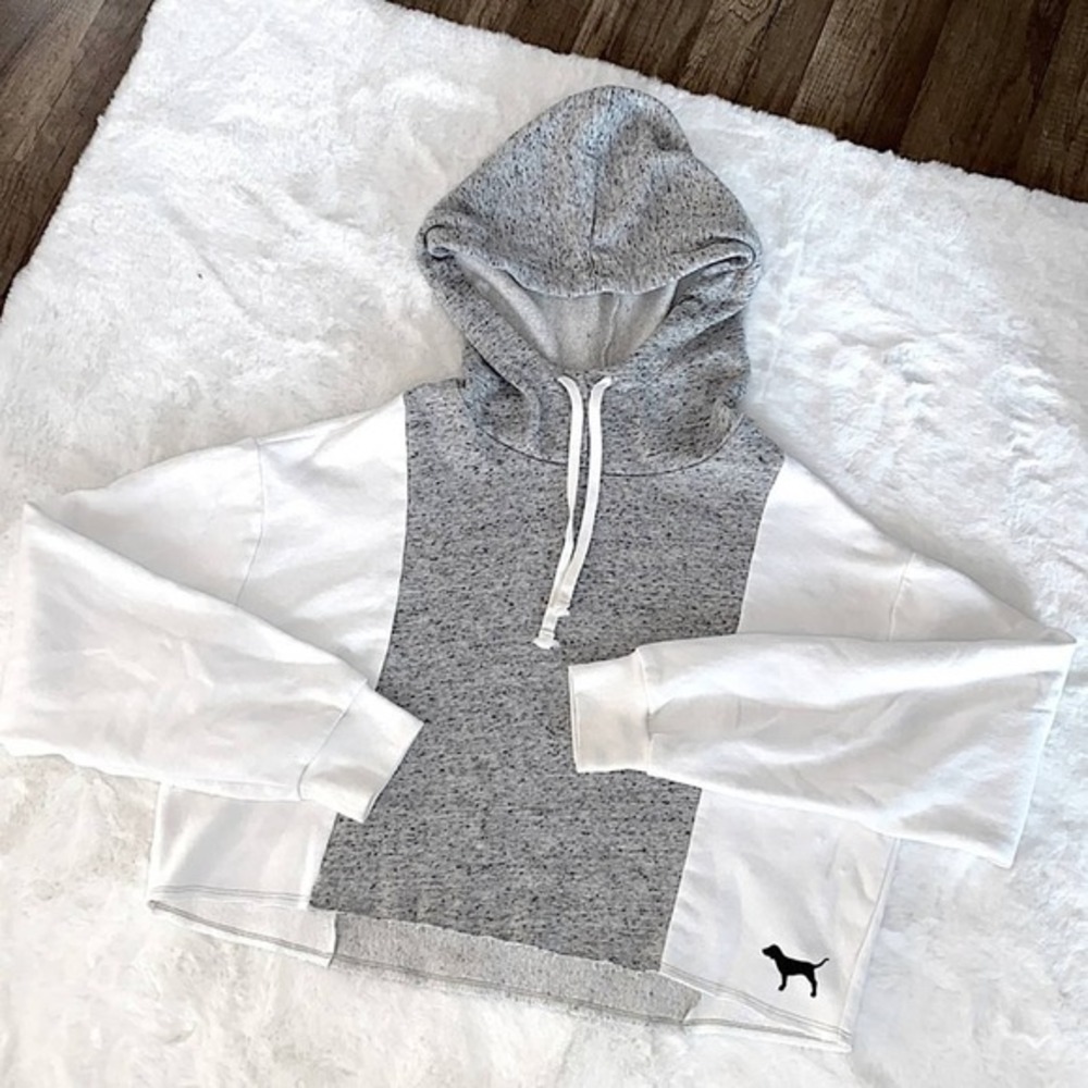 VS PINK x VICTORIAS SECRET x CROPPED HOODIE W/ CUTE RAW HEM (M)